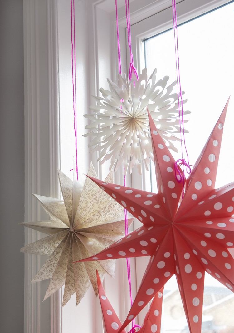 weihnachtsdeko-fenster-3d-papiersterne-falten-verschiedene-muster-formen