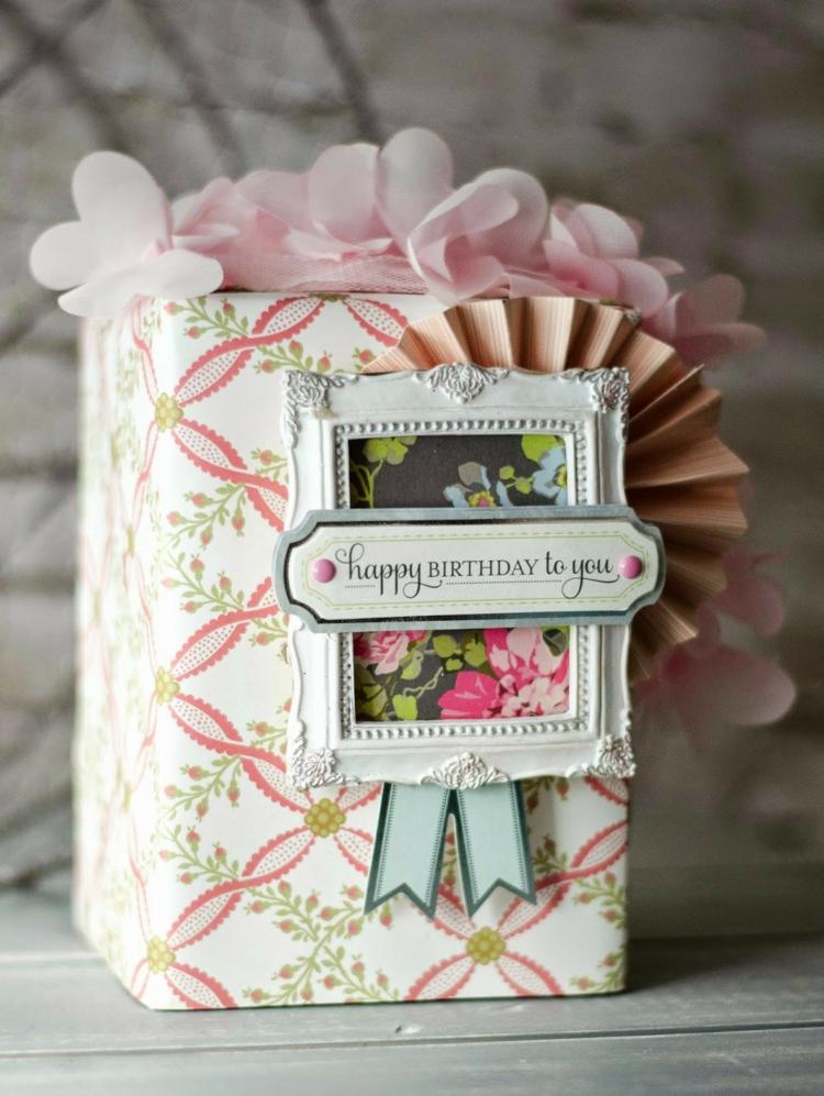 geschenkverpackungen basteln bilderrahmen vintage stil rosa blueten