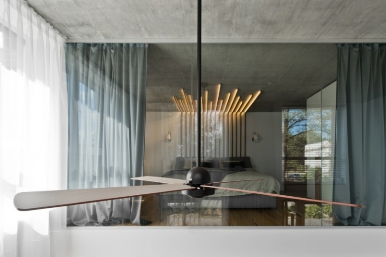 skandinavischer stil in grau ventilator glas wand vorhaenge gardine loft