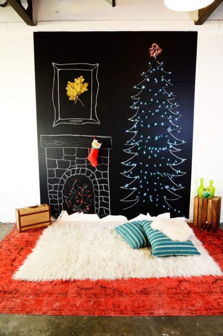weihnachtsbaum-alternative-wanddeko-selber-machen-kreativ-schwarze-tafel-tafelfarbe