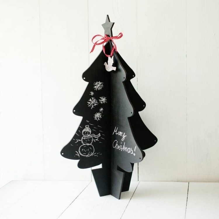weihnachtsbaum-basteln-kinder-alternative-karton-pappe-schwarz-minimalistisch-kreativ