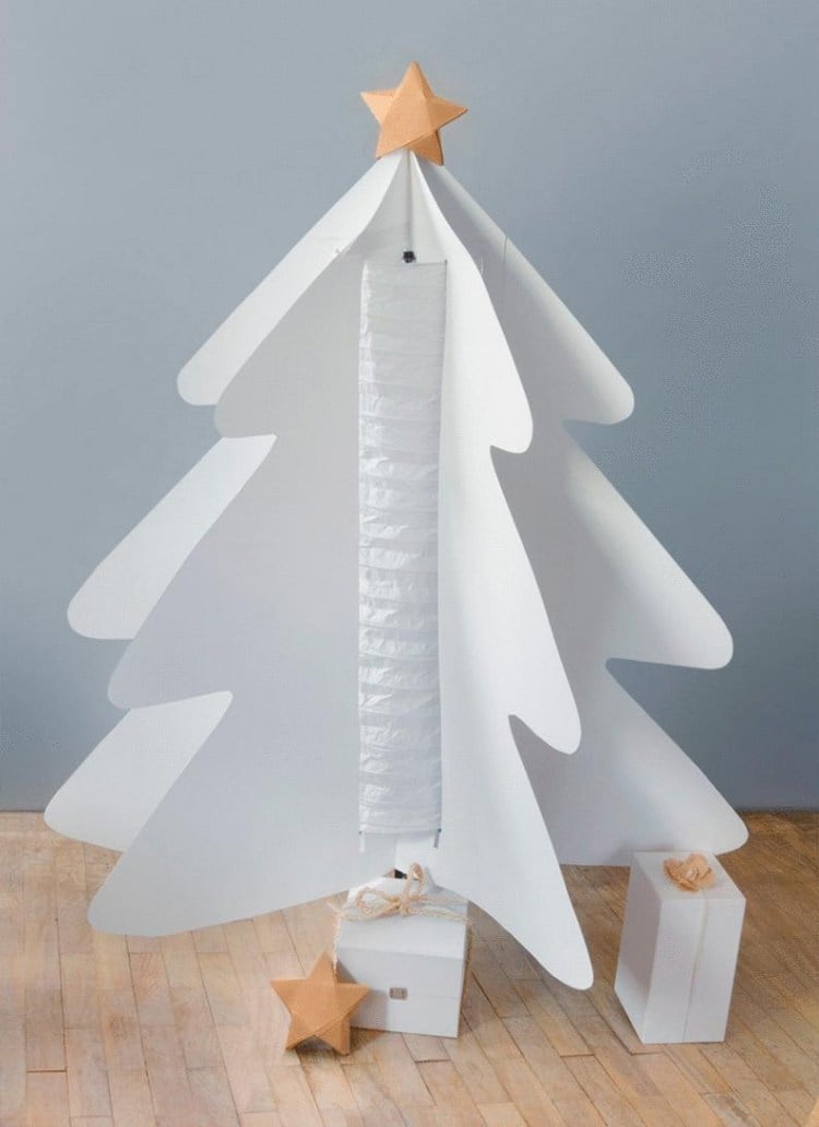 weihnachtsbaum-basteln-kinder-alternative-weiss-karton-stehlampe-oeko-diy