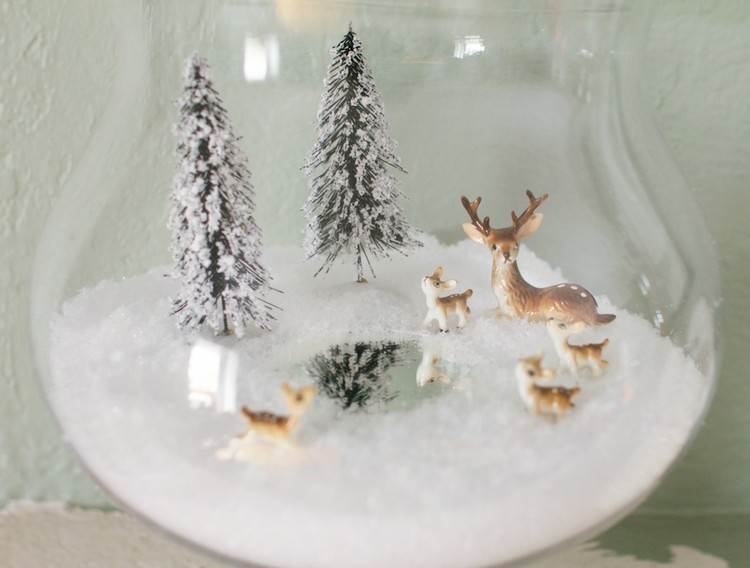weihnachtsdeko-glas-selber-machen-kunstschnee-elch-figuren