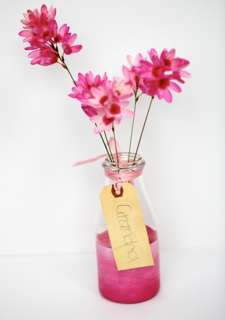 wohnideen kreative vase selber machen pink farbe blumen elegant