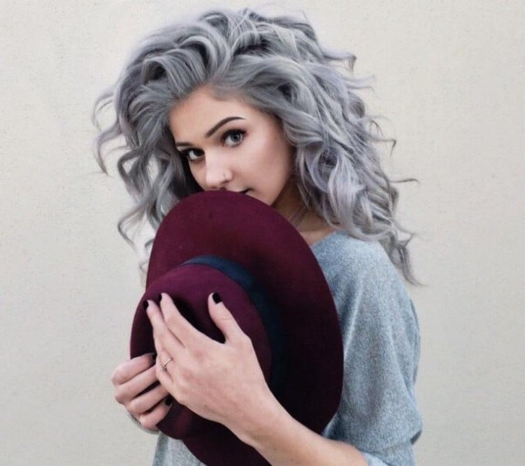 Haare grau färben - Nehmen Sie dem Favoriten unserer Experten