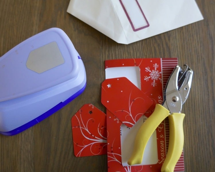 originelle-geschenkverpackung-basteln-weihnachten-anleitung-etikette-selber-machen-ausstanzen-kreativ