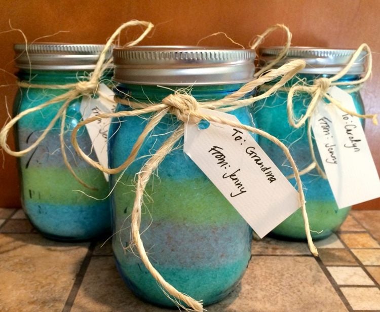 selber machen badesalz geschenkidee einmachglas schild blau gruen lila