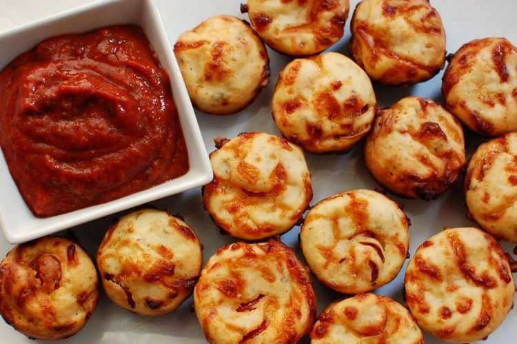 Silvester Essen Ideen fingerfood-mini-pizza-rezept-muffinform