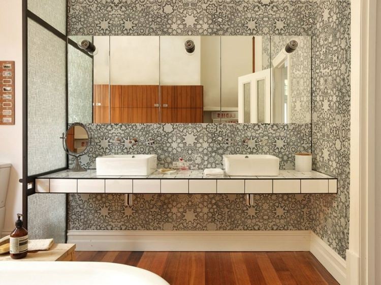 tapete badezimmer sternen motive grau weiss dezent kaleido waschkonsole modern