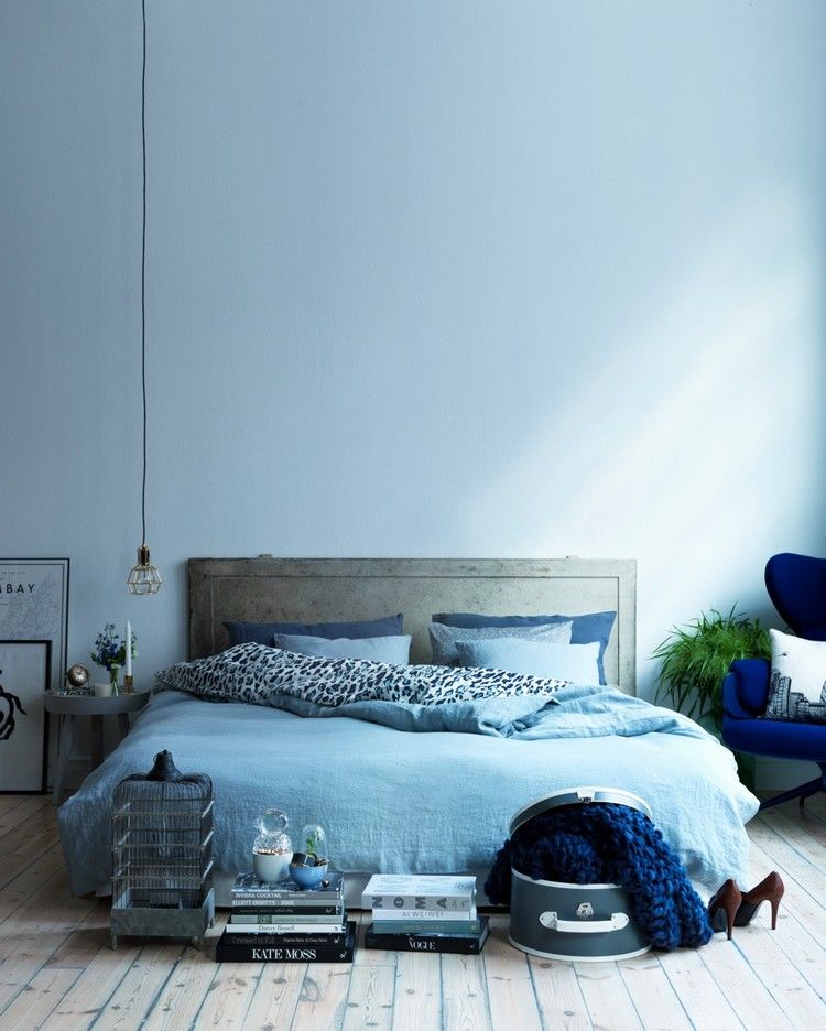 trendfarben-2016-wohnen-schlafzimmer-pastellblau-serenity-blaugrau