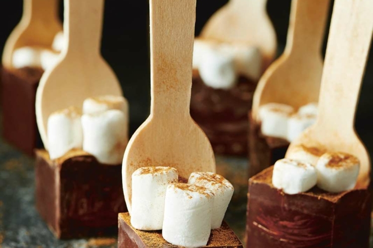 Trinkschokolade selber machen: Desserts als Geschenkidee Trinkschokolade selber machen: Desserts als Geschenkidee