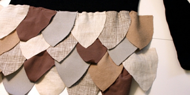 fasching kostuem kinder eule-gefieder-basteln-erdtoene-textil
