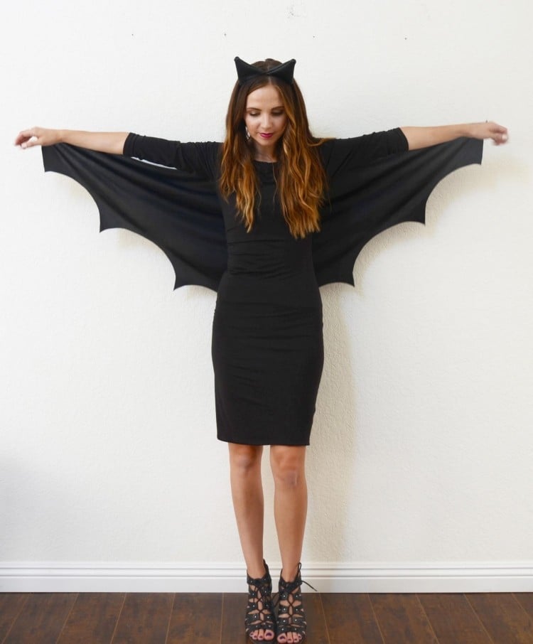fasching-kostume-damen-anleitung-bat-woman-fluegel-schwarz-outfit