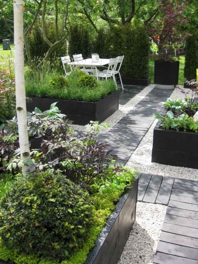 Gartengestaltung mit Kies -steingarten-anlegen-modern-gartenweg-shatten-gartemoebel-hecke