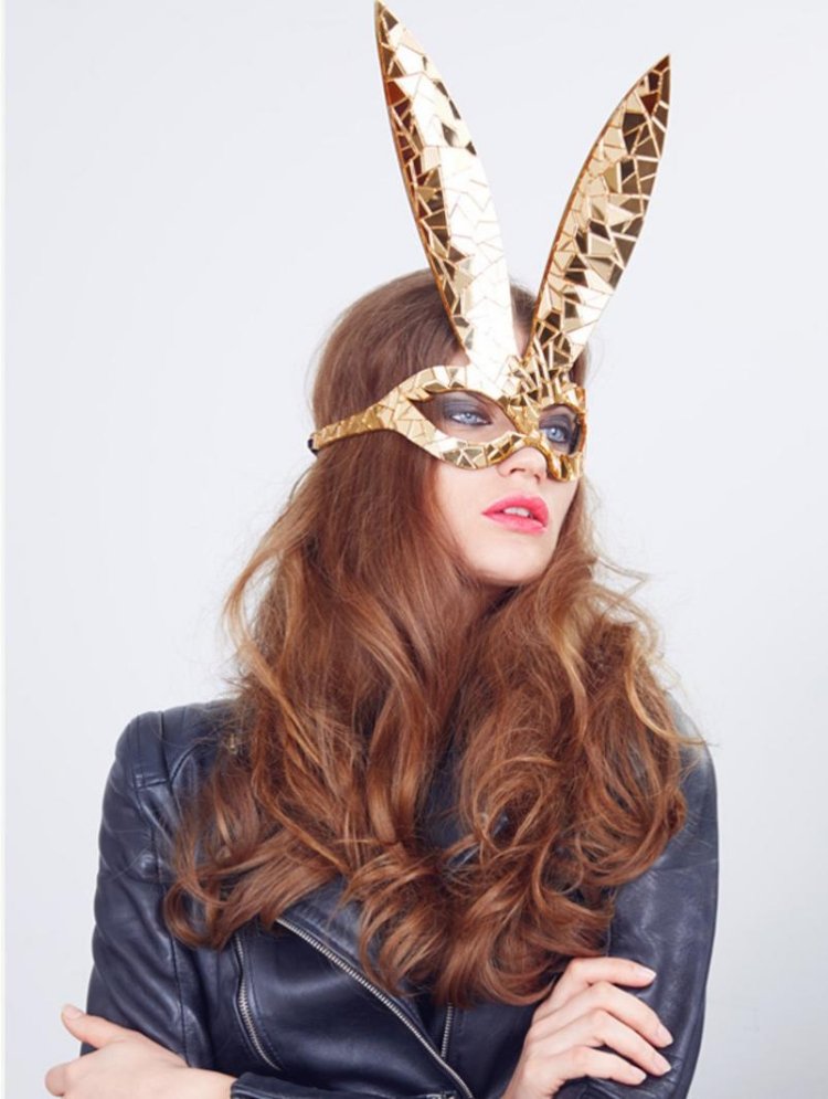 Tierkostüme für Erwachsene -faschingsmasken-fashion-hase-gold-ohren-mosaik-spiegel