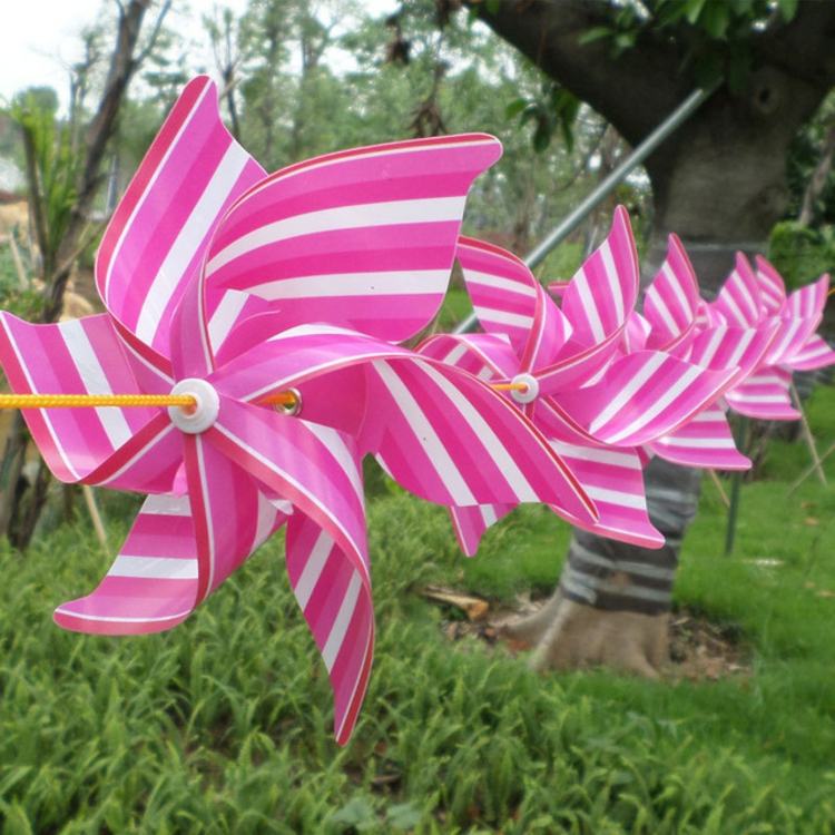 windrad-basteln-ideen-plastik-pink-weiß-streifen-garten-party-deko-leine