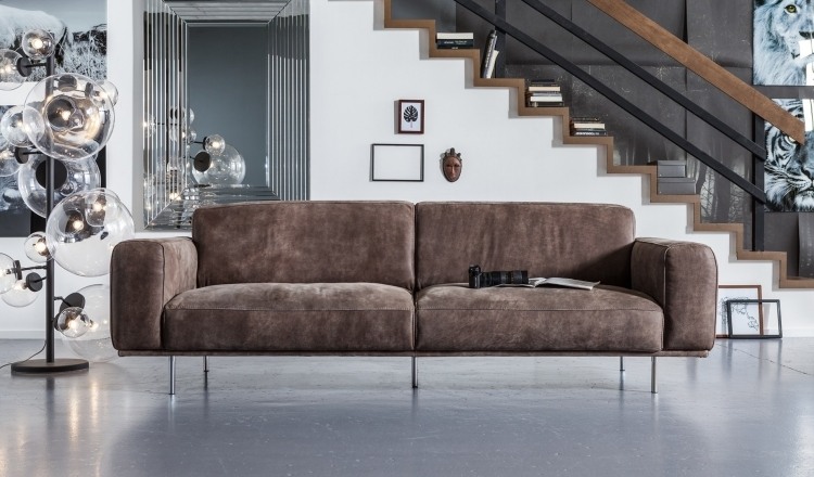 wohnzimmer-mobel-kare-neue-kollektion-couch-braun-velour-modern-design