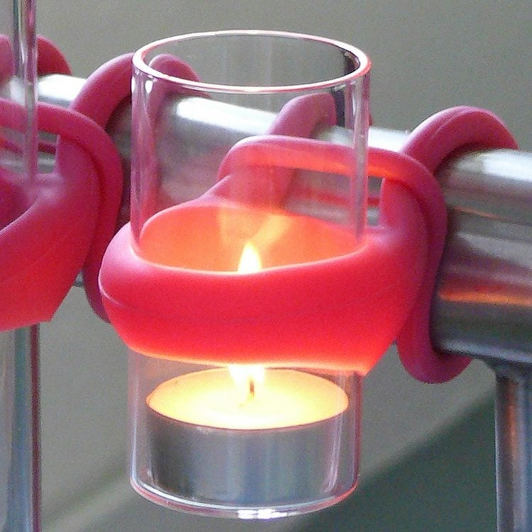 balkon-ideen-silikon-teelichthalter-glass-rot-teelicht