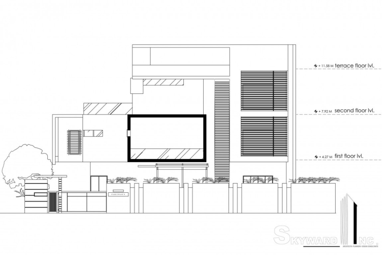 einfamilienhaus-moderne-architektur-seitenansicht-zaun-fassade