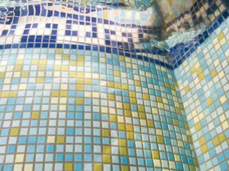 ideen für die poolgestaltung fliesen-mosaik-appiani-blau-gelb-resized