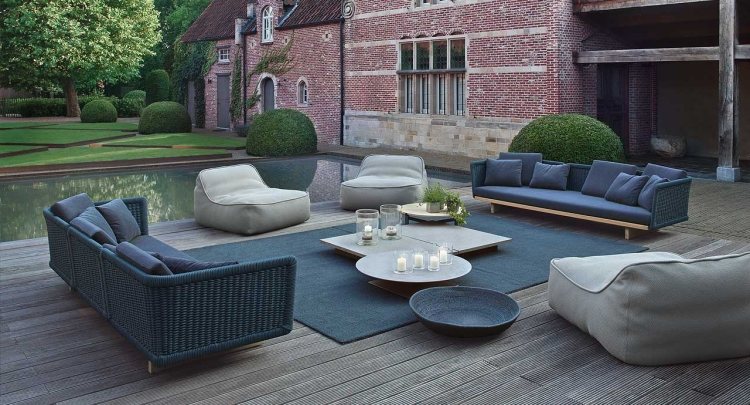 modulares-sofa-gestaltung-design-outdoor-terrasse-sitzmoeglichkeiten-dunkelblau