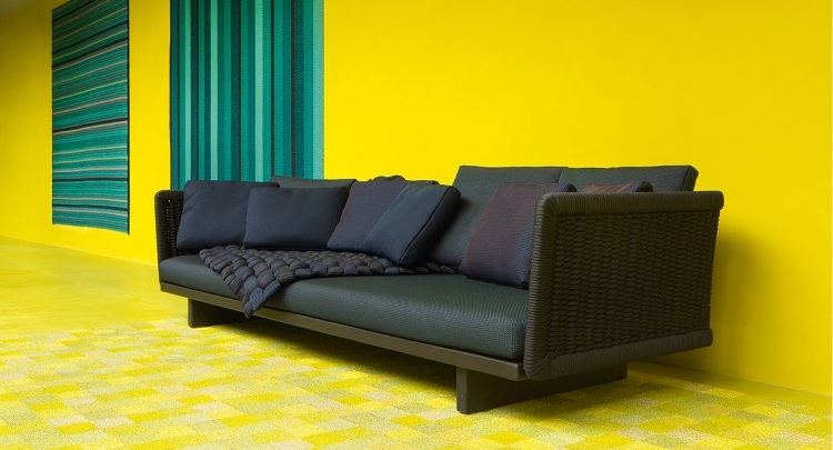 modulares-sofa-gestaltung-design-schwarz-dunkel-polster-rechteckig-rattan-seiten