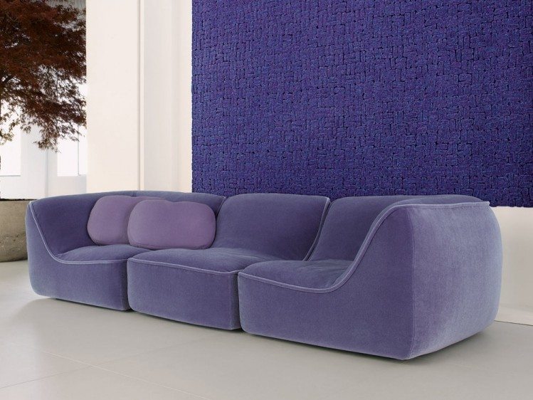 modulares-sofa-gestaltung-design-sessel-module-violett-kissen-schlicht