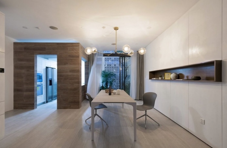 rehenhaus-interior-essbereich-minimalistisch-weiss-beige-hellgrau-neutral