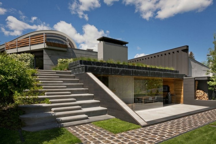 Terrasse und Garten -moderne-architektur-landschaft-treppe-dachterrasse-natur-rasen