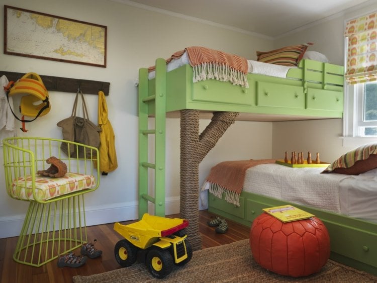 Kinderzimmer für Zwei einrichten-hochbett-leiter-gruen-jungen-stauraum-schubladen