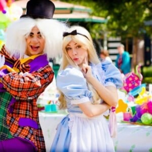 Alice im Wunderland Mottoparty