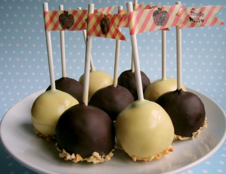 cake pops rezepte apfel-idee-mandeln-glasur-weiss-schokolade-braun