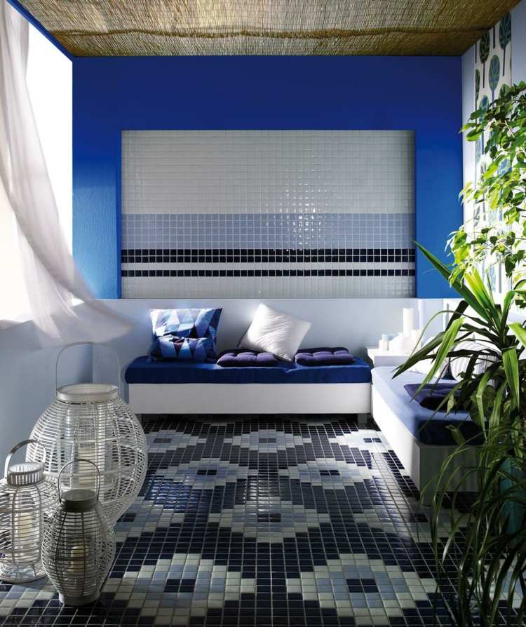 mosaik fliesen design cross-orientalisch-flair-blau-weiss-lounge