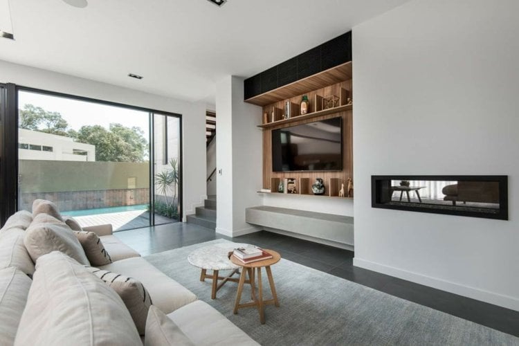 wandverkleidung als deko akzent fernseher-kamin-wohnzimmer.minimalistisch