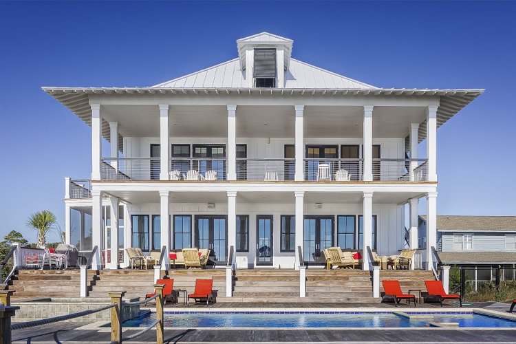 Baufinanzierung eigenen-heim-einfamilienhaus-luxus-pool-terrassen