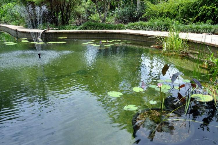 gartenteich-pool-anlegen-springbrunnen-solar-energie-oekologisch
