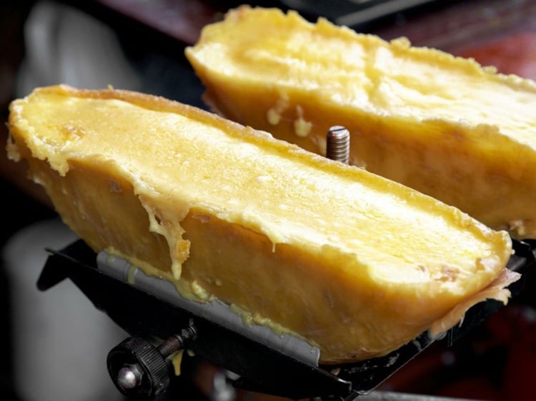 raclette-beilagen-schweiz-rezept-kaese-gourmet