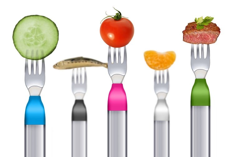 smarte-küchengeräte-gabeln-unterschiedliche-farben-essen-lebensmittel-hapifork
