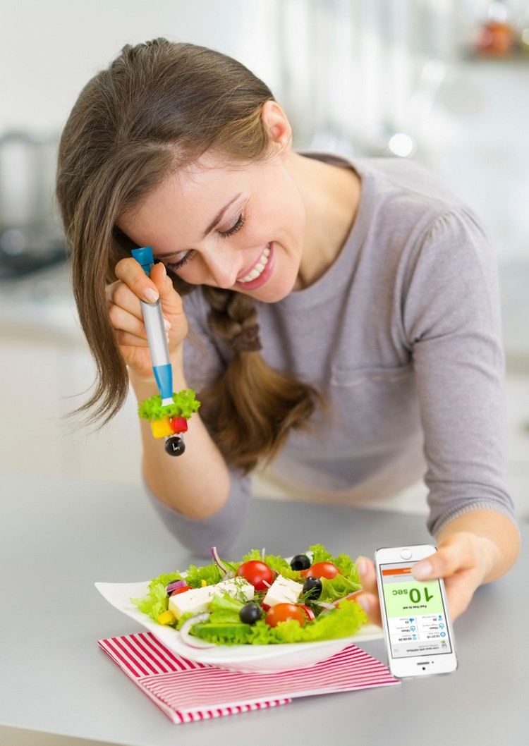 smarte-küchengeräte-schlaue-gabel-app-anbindung-salat-essen-geschwindigkeit-hapifork