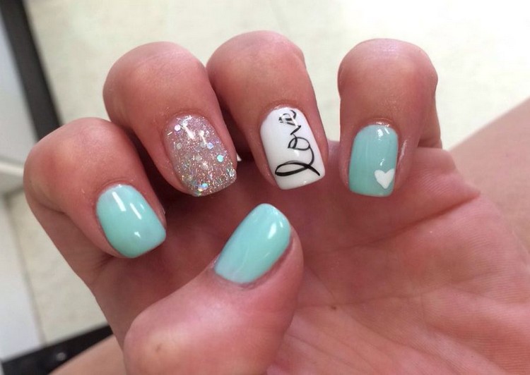 Türkis nageldesign Türkise Nägel - schöne Nageldesigns für den bevorstehenden Sommer