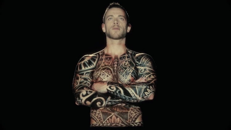3D Projection Mapping -tattoo-körper-mann-maori-tattoos