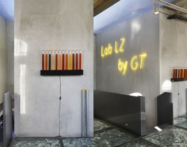 design-fussboden-spiegelscherben-betonwand-treppe-neonkunst-lichtkunst