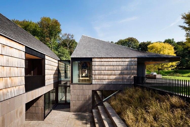 Holzschindeln für Fassade dach-innenhof-glasgänge-satteldach-holzzaun