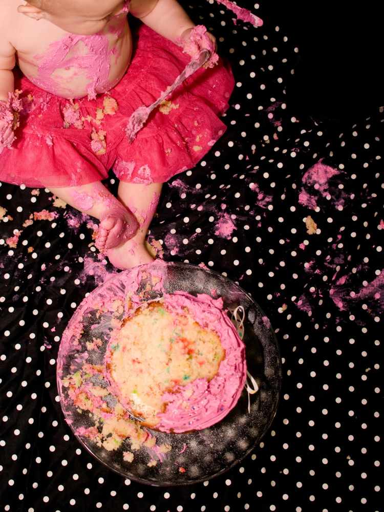 muffins-kindergeburtstag-cupcake-torte-lustig-baby-kleksen
