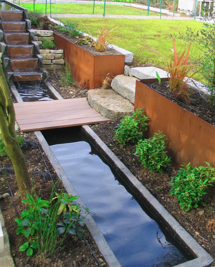 Wasser im Garten 20 Ideen für Gartengestaltung mit Bachlauf