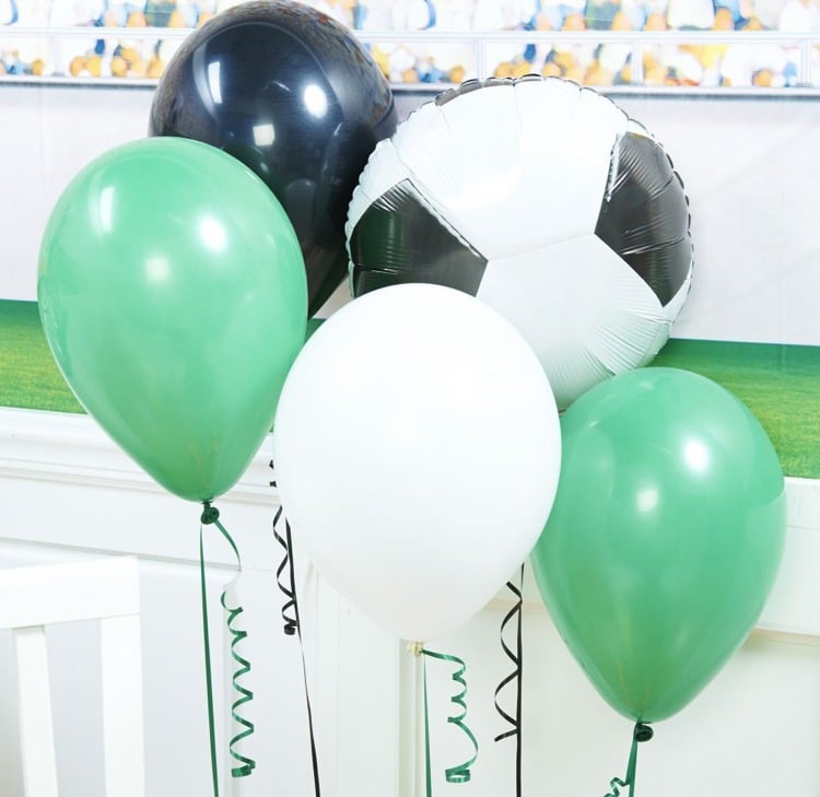 fussball-deko-motto-party-kindergeburtstag-ballons-helium