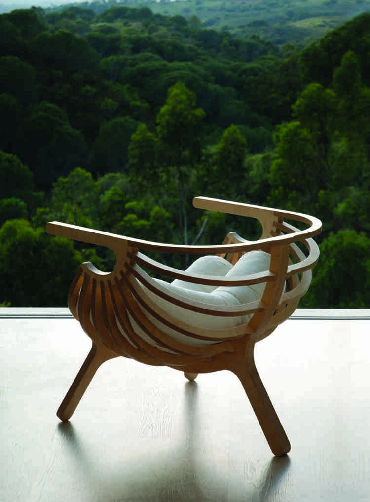 Moderne Designermöbel sessel-dreibein-wald-aussicht-ruhe-entspannen