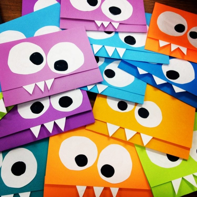 Monsterparty Kindergeburtstag einladung-basteln-farbiges-papier