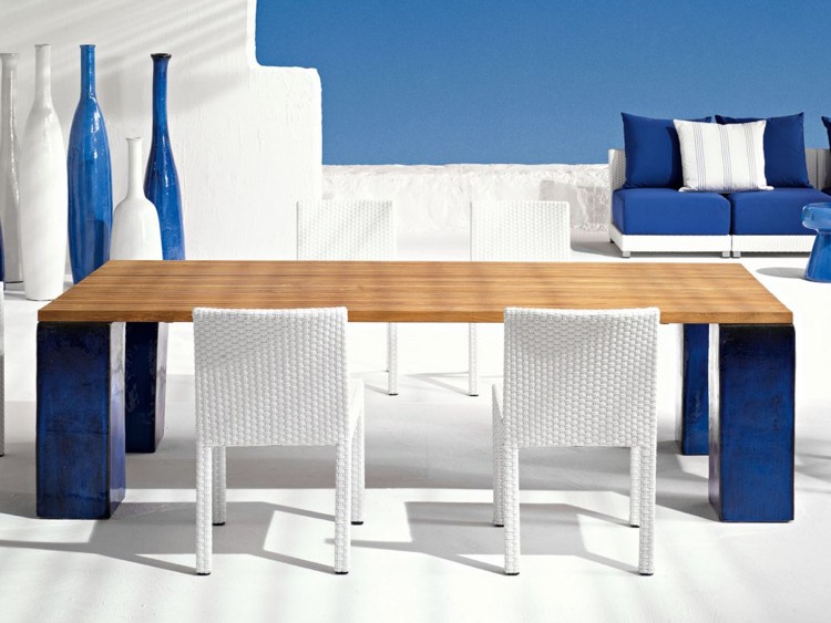 Outdoor Tisch -gartentisch-design-inout33-holzplatte-blau-fuesse