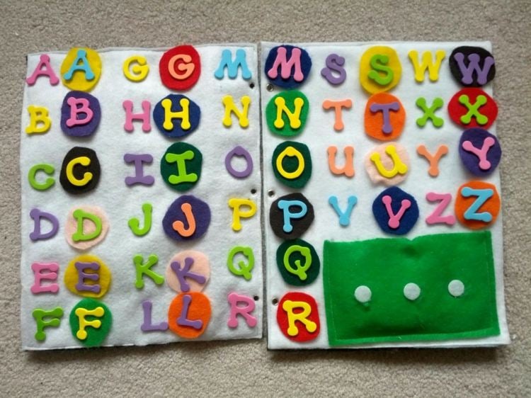 quiet-book-alphabet-klettverschluss-bunt-farben-kinderfreundlich